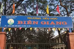 Trường cấp 1 Biên Giang báo cáo là phụ huynh nhờ cầm hộ tiền sổ liên lạc điện tử