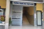 GS Huỳnh Văn Sơn hứa sẽ có phản hồi rõ về các khoản thu của Trung học thực hành