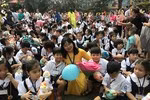 Học sinh Sài Gòn vẫn đi học vào ngày 3/2