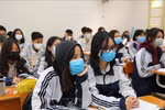 Thời gian năm học còn ít, chỉ nên tập trung dạy và học chính khóa