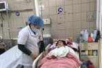Số người nhập viện do pháo nổ tăng vọt