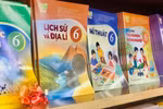 Một chương trình nhiều bộ SGK: Cần mua sách mỗi bộ theo tỉ lệ nào?