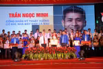 Tại sao vào Đại học thì mổ lợn ăn khao, đi học nghề thì lặng lẽ nhập học?