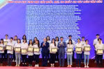 “Chắp cánh ước mơ” vinh danh khuyến học, khuyến tài đất Tổ năm 2019 ​