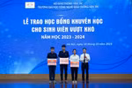 Trường ĐH Công nghệ GTVT dành gần 1 tỷ đồng trao tặng cho sinh viên vượt khó