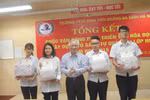 Tủ sách tự quản tại lớp học của thầy và trò trường Đinh Tiên Hoàng