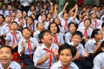 Những đứa trẻ tuổi hiếu động nhưng chỉ cần vi phạm một số nội quy của trường lớp là bị hạ ngay vài bậc hạnh kiểm có hợp lý không? (Ảnh minh họa: Báo Tiền Phong)