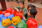 Rau sạch, thịt lợn sạch, thầy và trò cùng nhau ăn Tết