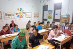 Ấn tượng lớp xóa mù chữ ở vùng cao: Người dân ngày lên nương làm rẫy, tối đi học