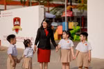 "Làm giáo viên khiến tôi yêu đời và hạnh phúc"