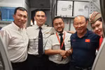 Tất cả người thân 2 đội vô địch được Vietjet tặng vé bay khắp châu Á suốt cả năm
