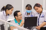 Để Bộ trưởng Bộ GD&ĐT phê duyệt CTĐT các ngành lĩnh vực sức khỏe, pháp luật là phù hợp với thực tiễn