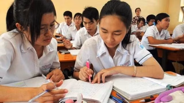 Tăng tốc học thi, học trò cuối cấp vật vờ đói ngủ, thầy cô ngao ngán, tức giận ảnh 3