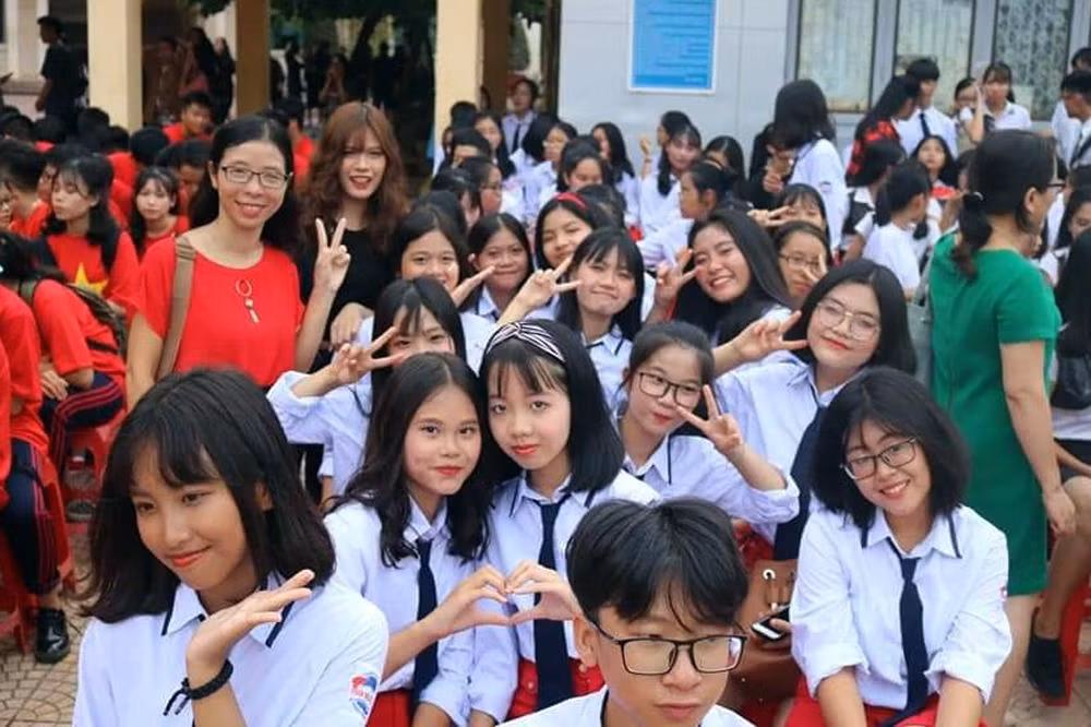 "Có nhiều ý kiến cho rằng tôi không nên dân chủ quá như vậy, mà phải thiết quân luật thì học sinh sẽ ngoan và vào nề nếp nhanh hơn", cô Nga chia sẻ.Ảnh: Nhân vật cung cấp. "Có nhiều ý kiến cho rằng tôi không nên dân chủ quá như vậy, mà phải thiết quân luật thì học sinh sẽ ngoan và vào nề nếp nhanh hơn", cô Nga chia sẻ.Ảnh: Nhân vật cung cấp.