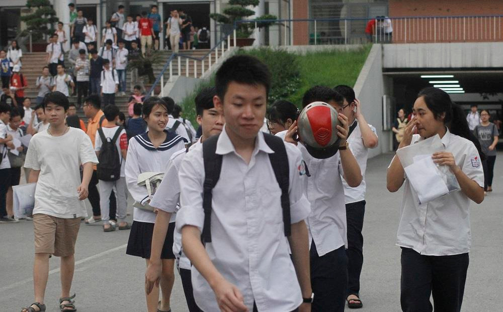 Các thí sinh không quá áp lực khi thực hiện xong phần thi của mình (ảnh Trinh Phúc).