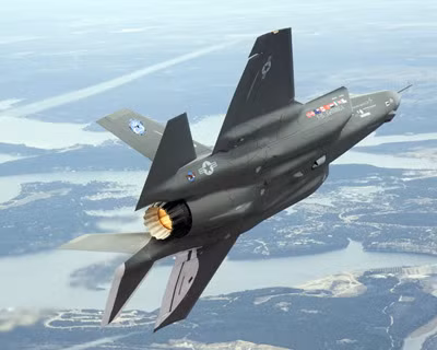 Máy bay chiến đấu F-35 của Mỹ sẽ được mang theo vũ khí hạt nhân Máy bay chiến đấu F-35 của Mỹ sẽ được mang theo vũ khí hạt nhân