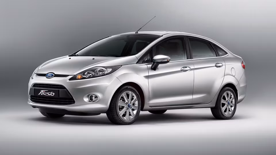 7. Ford Fiesta: Nhỏ gọn và cá tính