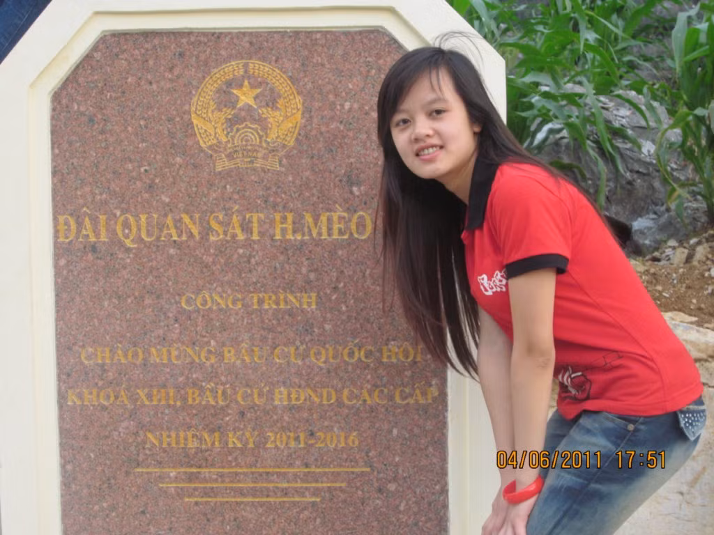 Thủy Tiên là một người năng động,đam mê tim hiểu khoa học. Cô là người năng động, đam mê khám phá khoa học và công nghệ. Mong muốn học hỏi được nhiều điều để giúp đỡ đồng bào vùng cao nơi mình sinh sống