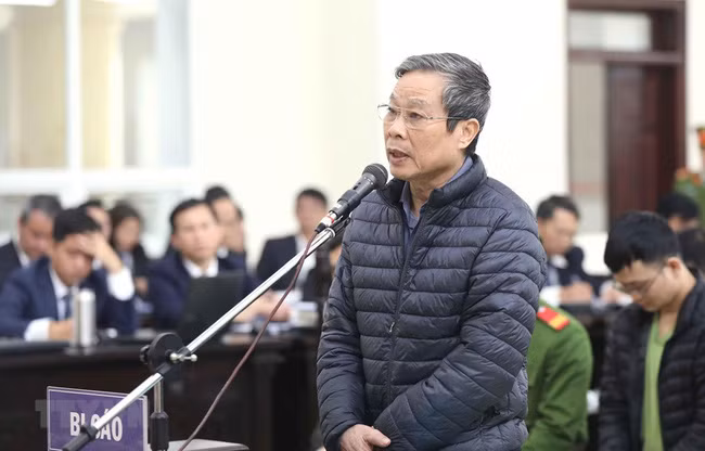 Bị cáo Nguyễn Bắc Son tại tòa. (Ảnh: VTV)