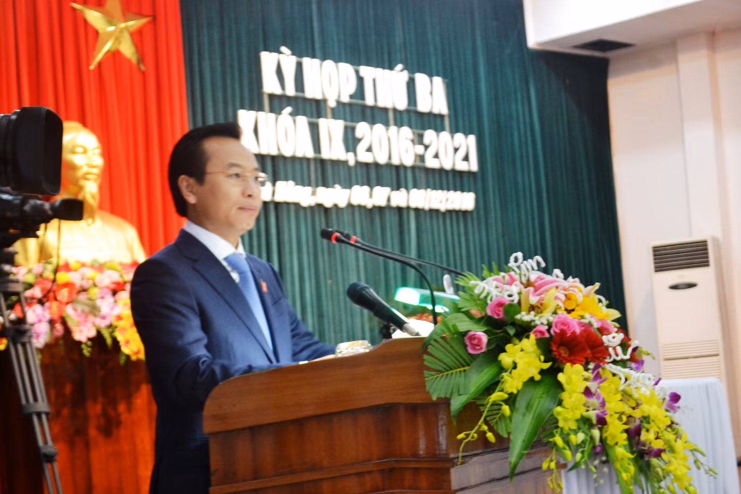 Bí thư Đà Nẵng yêu cầu khẩn trương bảo vệ bờ biển, chống sạt lở ảnh 2