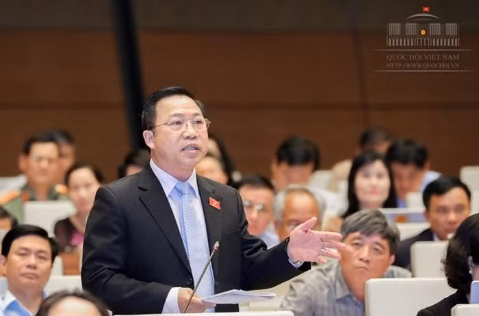 Đại biểu Quốc hội Lưu Bình Nhưỡng. Đại biểu Quốc hội Lưu Bình Nhưỡng.