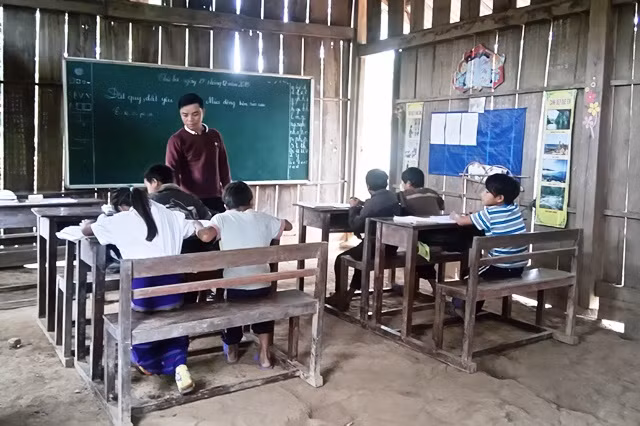 Lớp học của thầy Đỗ Hồng Thái ở bản 51 (Ảnh: Thủy Phan)