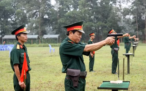 Bắn súng ngắn K54 bài 1 là một trong 5 nội dung được đưa vào Hội thi