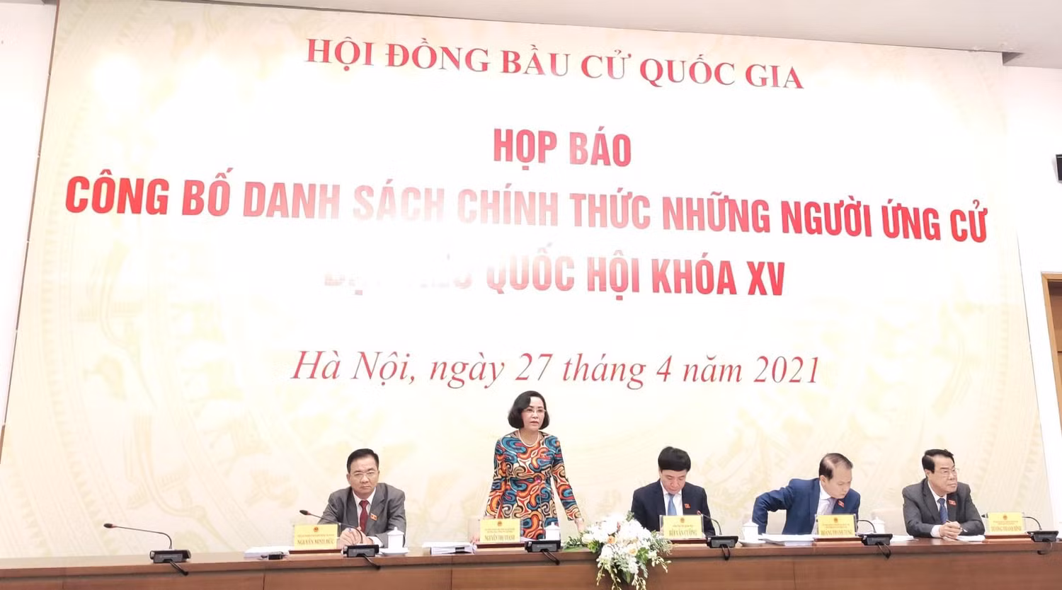 Bà Nguyễn Thị Thanh, Trưởng Ban công tác Đại biểu Quốc hội trả lời câu hỏi tại buổi họp báo. Ảnh: LC Bà Nguyễn Thị Thanh, Trưởng Ban công tác Đại biểu Quốc hội trả lời câu hỏi tại buổi họp báo. Ảnh: LC