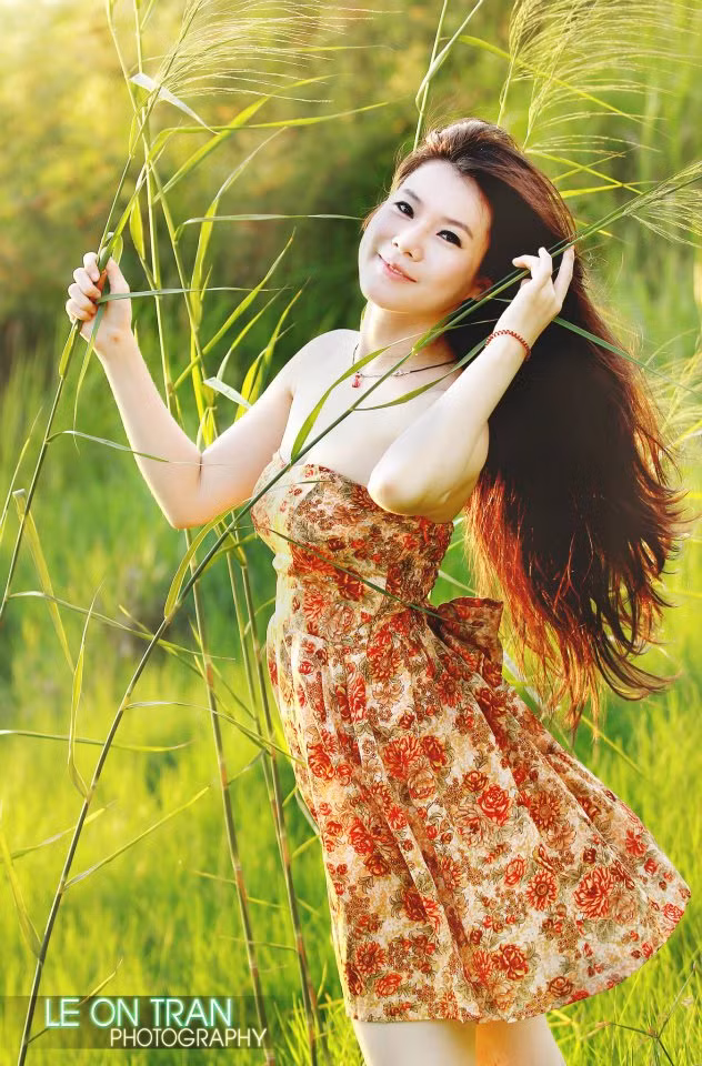 Nguyễn Thị Hiền Trang sinh năm 1992, có nick name là Hani Nguyễn, hiện là sinh viên Trường Cao Đẳng Kinh tế - Kỹ thuật miền Nam, TP Hồ Chí Minh. <<HOA KHÔI CÁC TRƯỜNG ĐẠI HỌC <<NGÔI SAO HỌC ĐƯỜNG