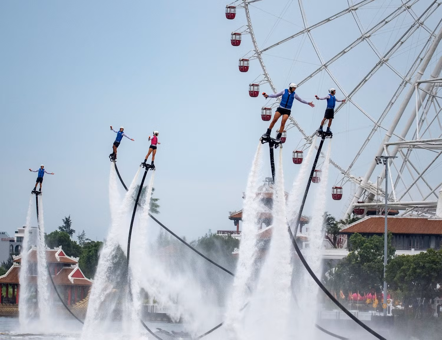 Hồi hộp, gay cấn và mãn nhãn là những cảm xúc từ show diễn “đạp gió rẽ sóng” đầu tiên tại Đà Nẵng mang đến cho khán giả. Ảnh: Team DNP