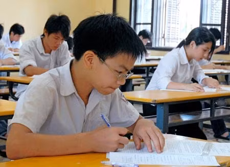Tuyển sinh lớp 10: Kết hợp thi tuyển với xét tuyển ảnh 1 Tuyển sinh lớp 10: Kết hợp thi tuyển với xét tuyển ảnh 1