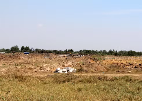 Trừ những dự án cũ đã được triển khai, hầu hết các dự án mới đều khó khăn vì Nghị định 69 định thu tiền sử dụng đất 100% theo giá thị trường. Ảnh: Vũ Lê.
