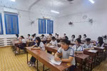 TPHCM: Một thí sinh đi thi bị hỏng xe giữa đường, được bố trí ở điểm thi gần nhất